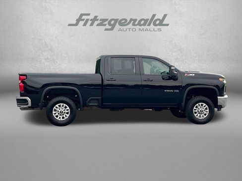 Used 2023 Chevrolet Silverado 2500 LT w/ Z71 Off-Road Package AWD/4WD image 3