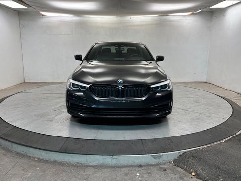 Used 2019 BMW 530i xDrive w/ Convenience Package image 8