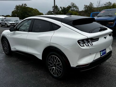 Used 2024 Ford Mustang Mach-E Premium image 8