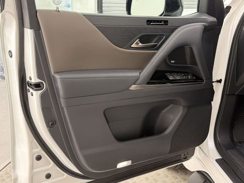 Certified 2025 Lexus LX 700h Overtrail AWD/4WD image 26