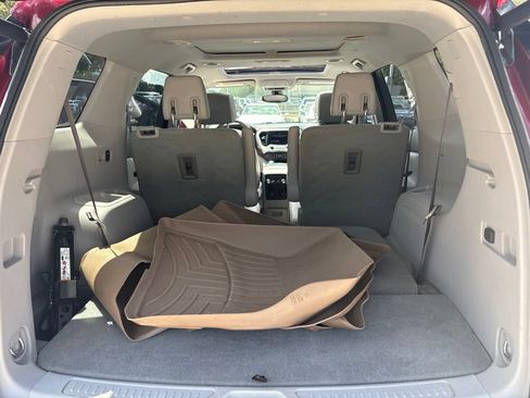 Used 2017 GMC Acadia SLT FWD image 19