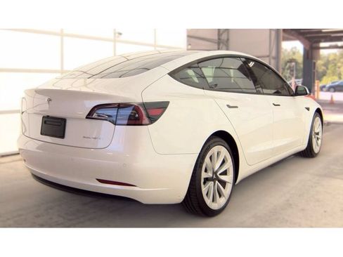 Used 2021 Tesla Model 3 Long Range AWD/4WD image 3