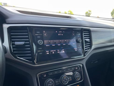 Used 2021 Volkswagen Atlas SEL FWD image 16
