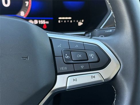 Certified 2023 Volkswagen Tiguan SE w/ Panoramic Sunroof Package image 12