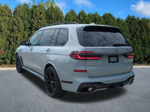 Used 2024 BMW X7 xDrive40i w/ M Sport Package AWD/4WD image 6