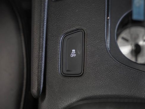 Used 2017 Cadillac XT5 Luxury image 29