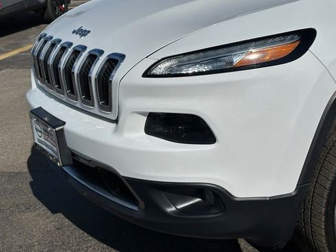 Used 2015 Jeep Cherokee Limited image 8