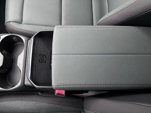 New 2026 GMC Terrain AT4 image 29