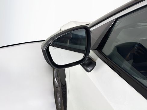 Used 2024 Nissan Ariya FWD image 16