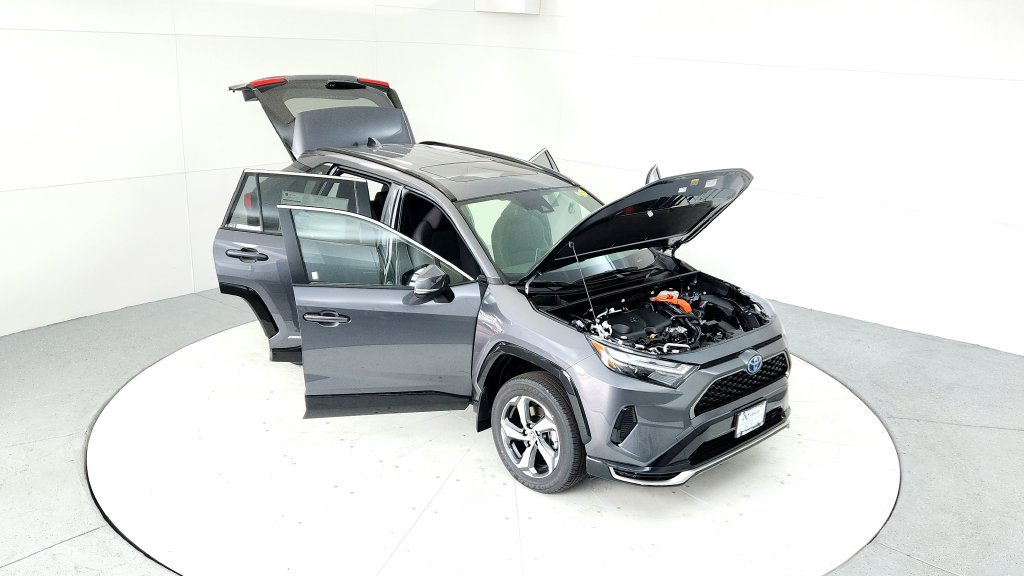 Certified 2024 Toyota RAV4 SE w/ Weather & Moonroof Package AWD/4WD image 17