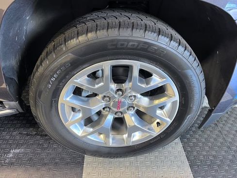 Used 2017 GMC Yukon SLT w/ Open Road Package RWD image 8