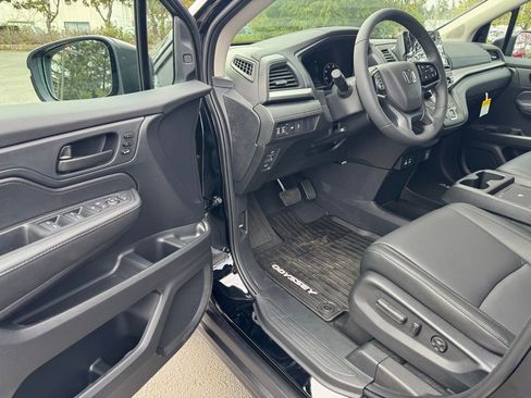 New 2026 Honda Odyssey EX-L image 6