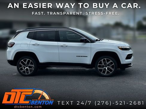 Used 2025 Jeep Compass Limited w/ Elite Group AWD/4WD image 4