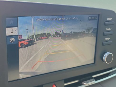 Used 2025 Hyundai Elantra Sport image 23