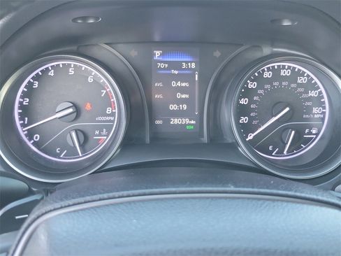 Used 2021 Toyota Camry SE image 7