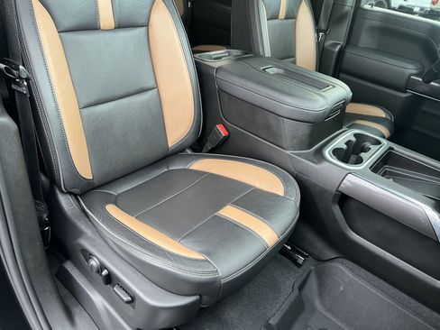 Used 2021 Chevrolet Silverado 2500 LTZ w/ Carhartt Edition image 26