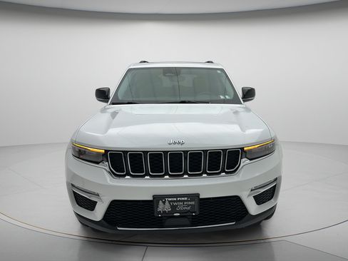 Used 2023 Jeep Grand Cherokee 4WD 4xe image 2