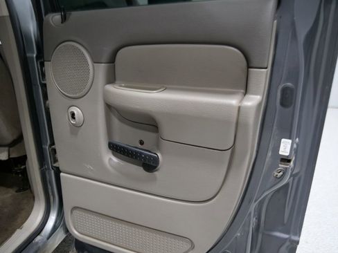 Used 2005 Dodge Ram 2500 Truck SLT w/ Light Group image 28