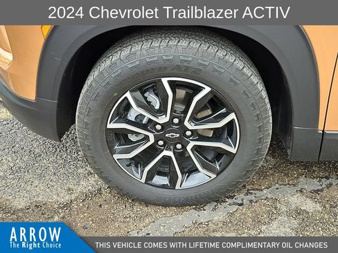 Used 2024 Chevrolet TrailBlazer ACTIV w/ Convenience Package FWD image 17