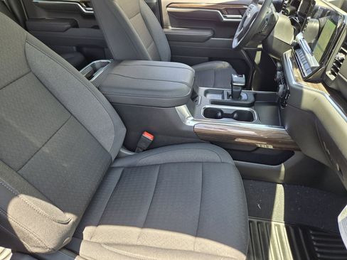 New 2025 Chevrolet Silverado 1500 LT image 10