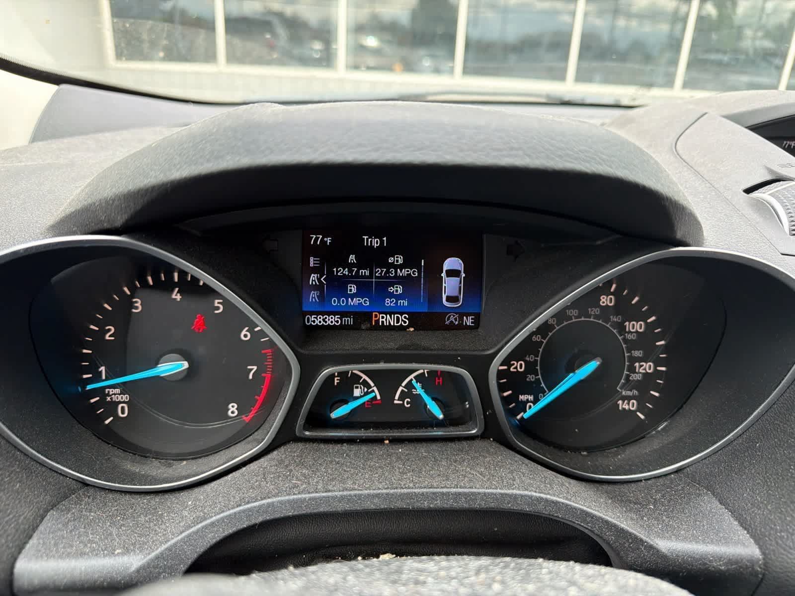 Used 2017 Ford Escape SE AWD/4WD image 2