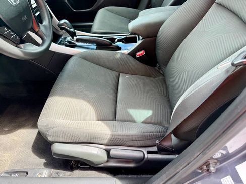 Used 2017 Honda Accord LX image 49