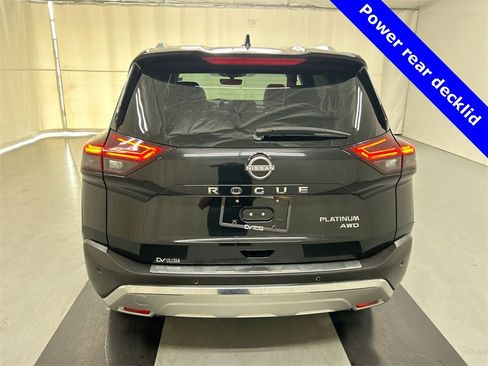 Used 2023 Nissan Rogue Platinum w/ Platinum Premium Package image 3