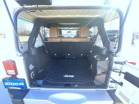 Used 2013 Jeep Wrangler Unlimited Sahara w/ Dual Top Group image 23