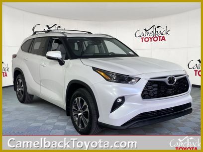 New 2025 Toyota Highlander XLE
