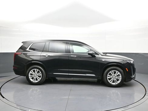 Used 2023 Cadillac XT6 Luxury image 5