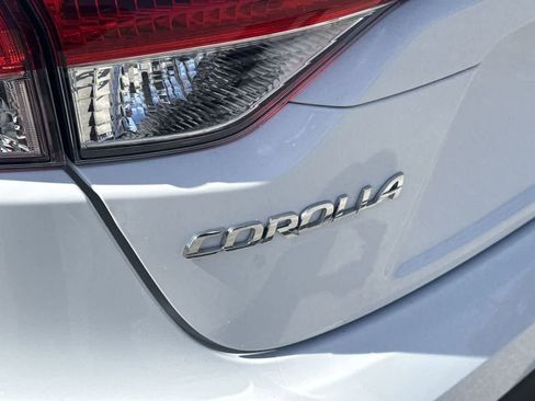 Used 2024 Toyota Corolla LE FWD image 10