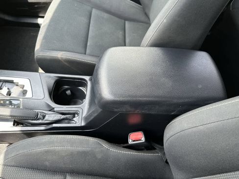 Used 2017 Toyota RAV4 XLE w/ Convenience Package AWD/4WD image 17