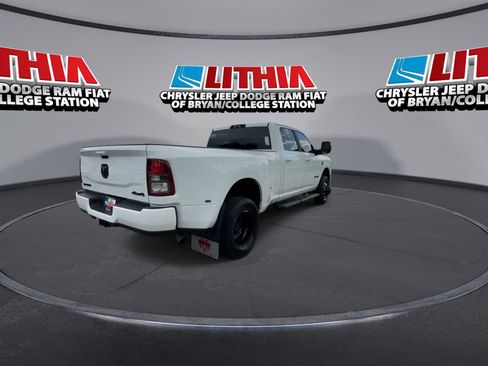 Used 2024 RAM 3500 Big Horn w/ Night Edition AWD/4WD image 9