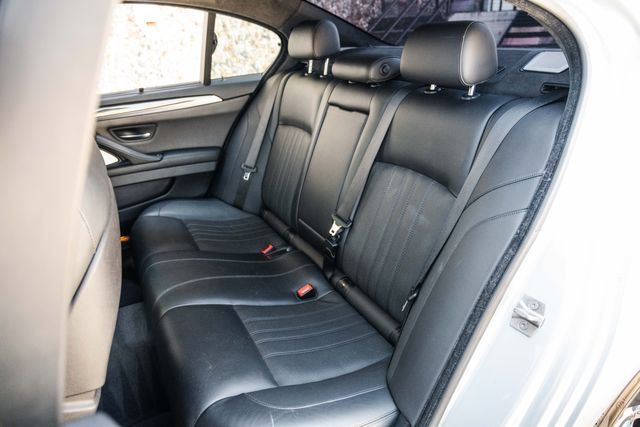 Used 2013 BMW M5 RWD image 66