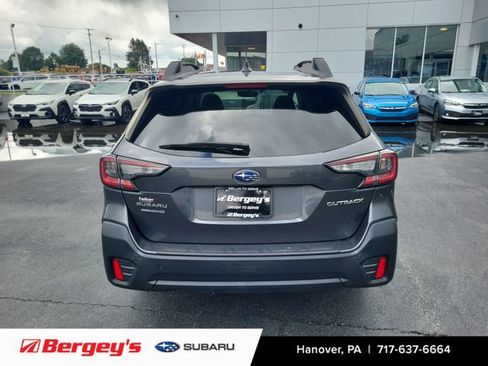 Used 2020 Subaru Outback Premium AWD/4WD image 3