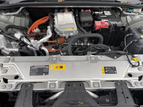 Certified 2025 BMW iX xDrive50 image 36