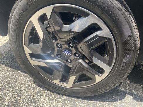 Certified 2025 Subaru Forester Limited AWD/4WD image 10