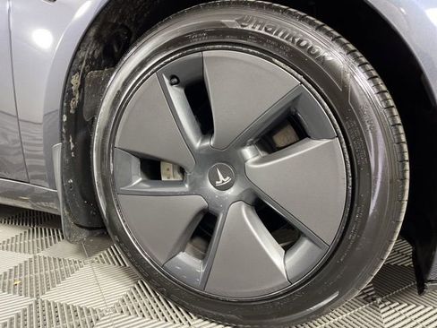 Used 2023 Tesla Model 3 Standard Range image 14