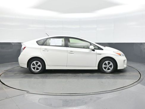 Used 2012 Toyota Prius Three w/ Solar Roof Pkg image 8