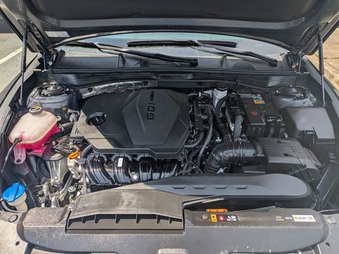 Used 2025 Hyundai Sonata SEL FWD image 33