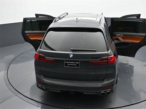 Used 2021 BMW ALPINA XB7 image 26