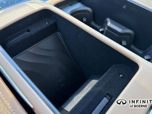 New 2026 INFINITI QX80 Luxe image 19