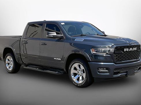 Used 2025 RAM 1500 Big Horn RWD image 2