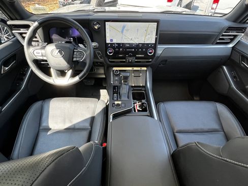 Certified 2024 Lexus GX 550 w/ Accessory Package (2T) image 35