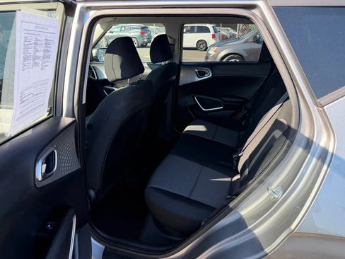 Used 2024 Kia Soul LX w/ Option Group 015 FWD image 27