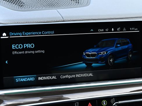 Certified 2023 BMW X5 xDrive40i w/ Executive Package image 39