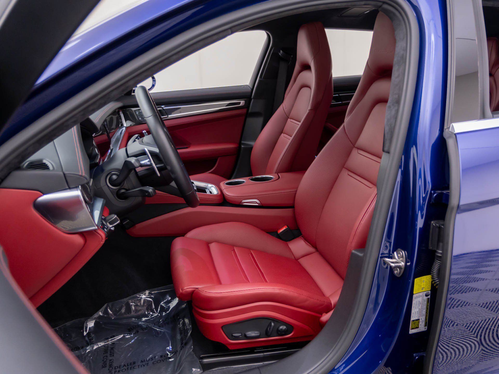 Certified 2023 Porsche Panamera Turbo S Executive AWD/4WD image 5