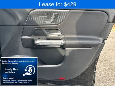 Used 2025 Mercedes-Benz GLB 250 4MATIC image 34