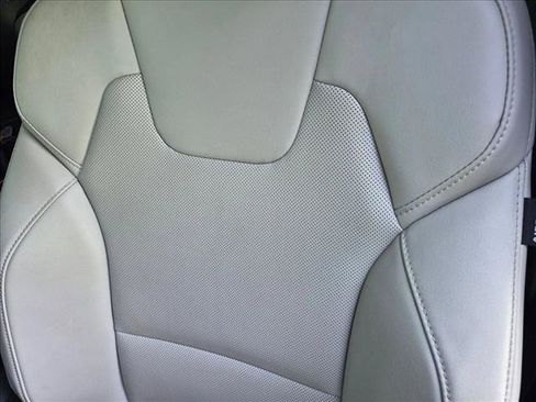 Used 2023 Kia Telluride S FWD image 13