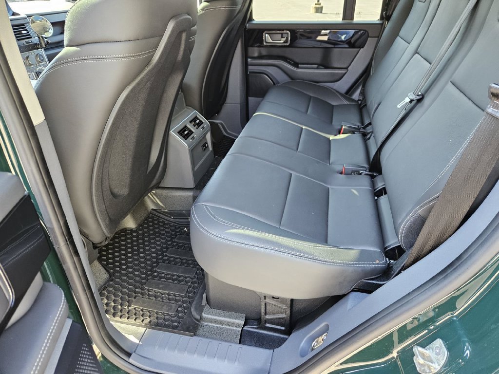 Used 2024 INEOS Grenadier Station Wagon AWD/4WD image 10
